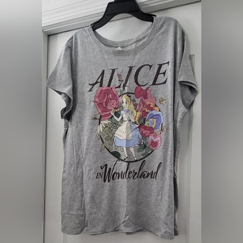 Disney Alice in Wonderland Gray Top NWT -XL